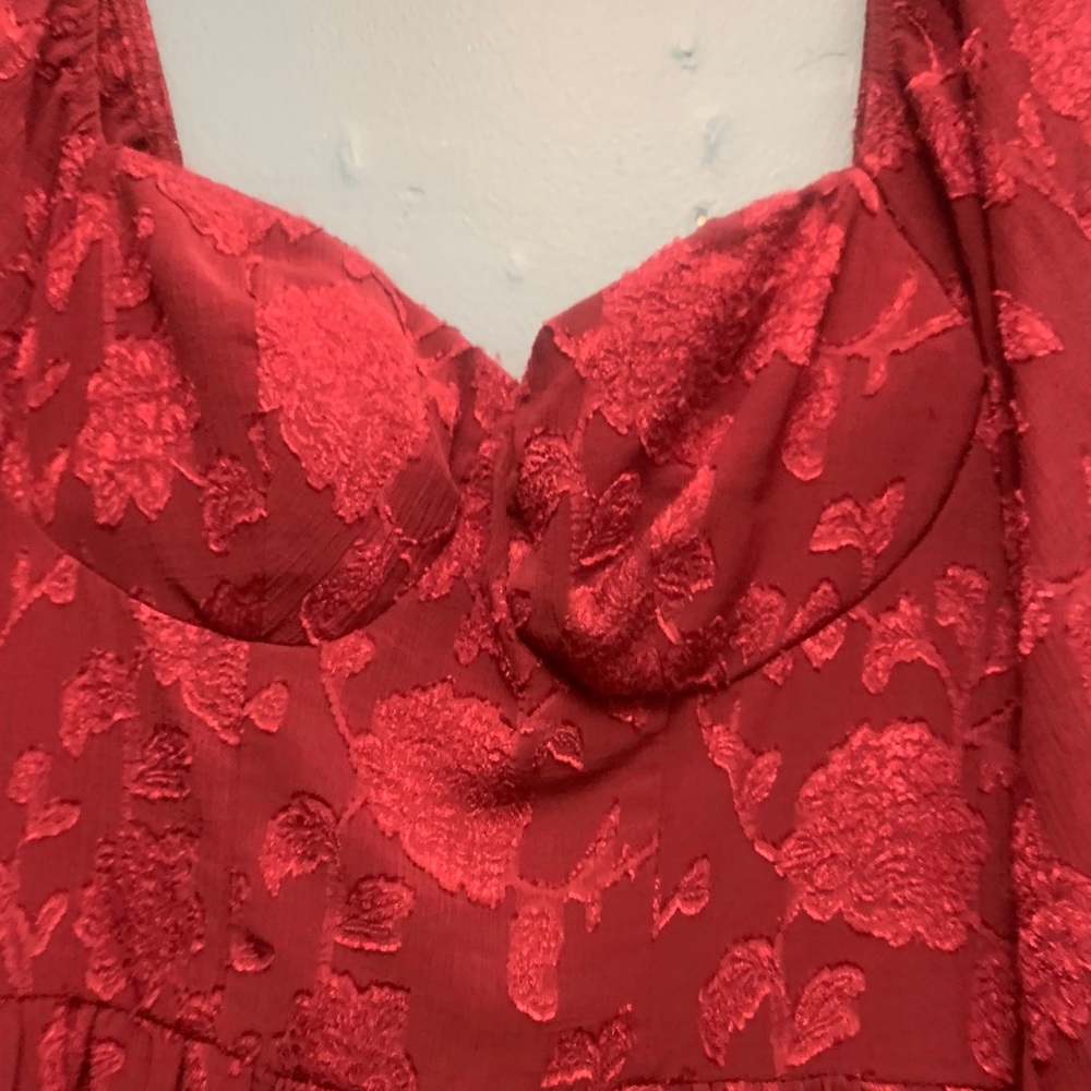Windsor Women's Red Textured Long-Sleeve Mini Dress - Picture 3 of 6